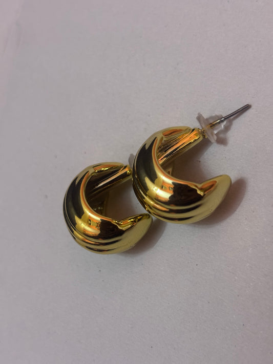 🌙 Aurora Ridge Hoops – Gold