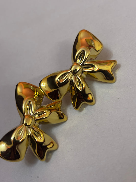 🎀 Golden Belle Bow Earrings