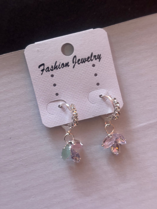 🌸 Petal Prism Drop Earrings