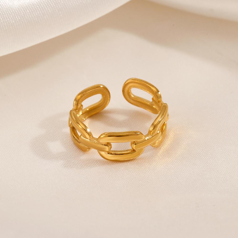 Linked in Luxe Ring