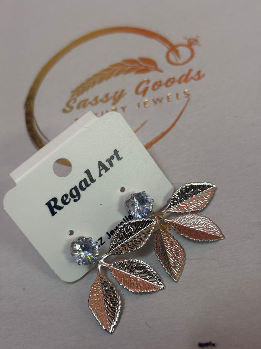 🍃 Autumn Whisper Leaf Earrings