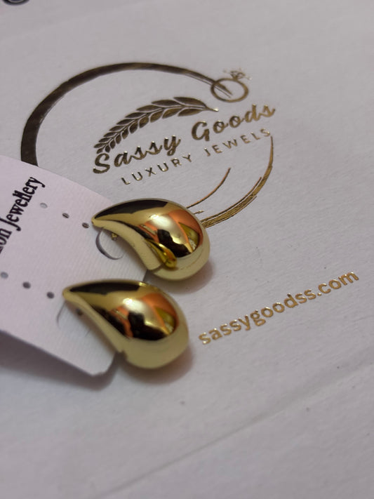 ✨Teardrop Stud Earrings