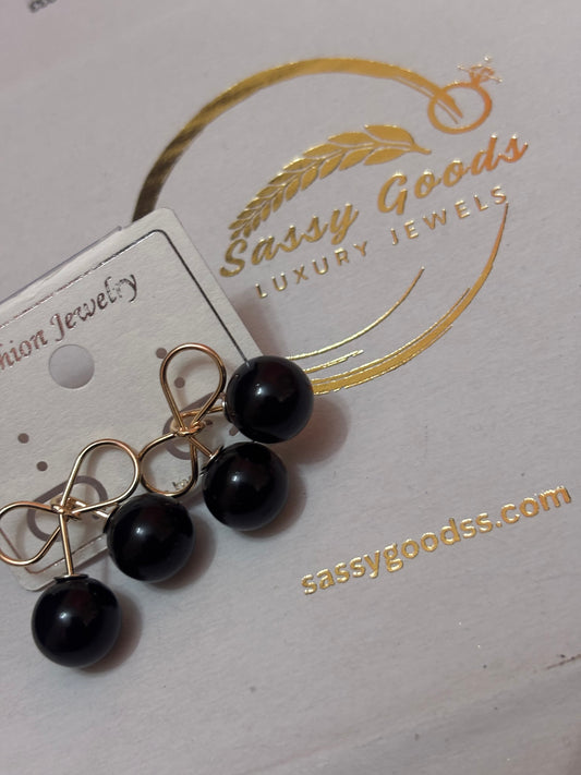 🖤 Classic Black Pearl Drop Earrings