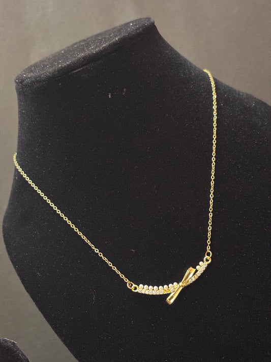 Serena Bow Necklace