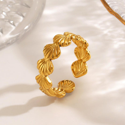 Shells in Sync Gold Ring