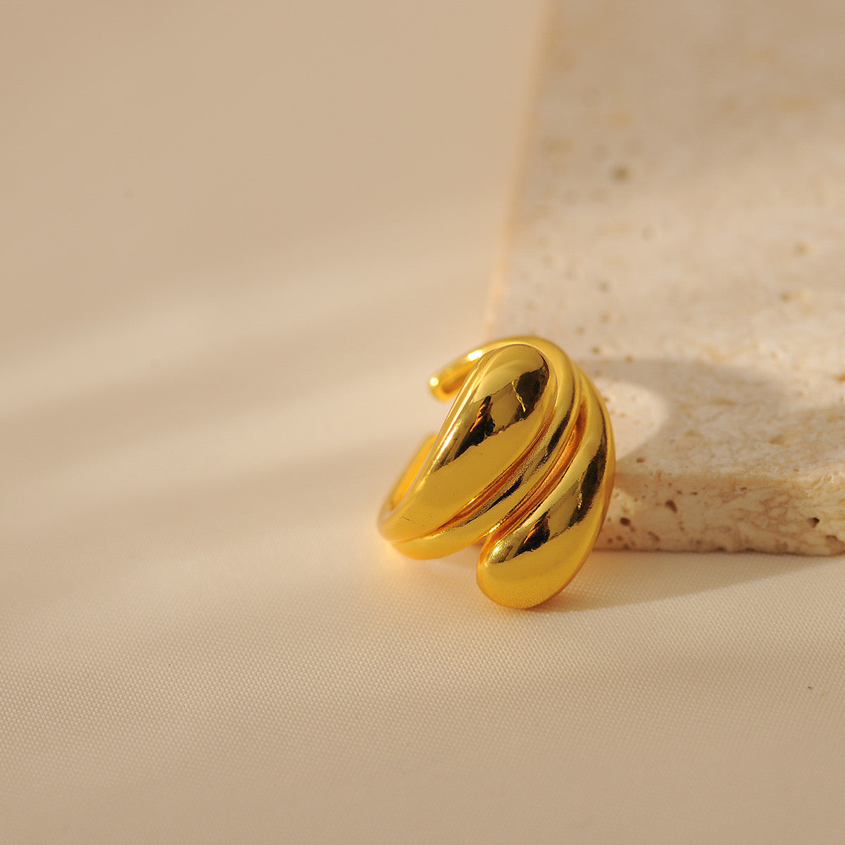 Always Iconic! Gold Ring